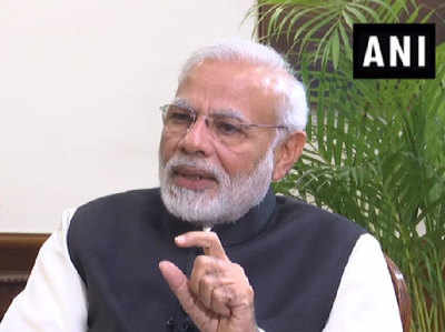 PM Modi Interview: मोदी का गांधी परिवार पर अटैक, 4 पीढ़ियों तक शासन करने वाले जमानत पर बाहर