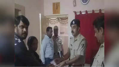 न्यू ईयर गिफ्ट: बेंगलुरु पुलिस ने 51 परिवारों को लौटाया उनका कीमती सामान