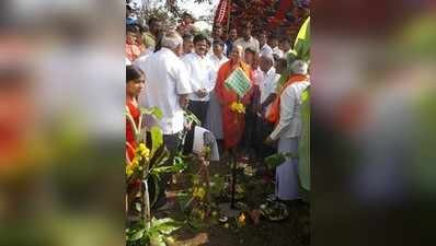 ಕೆರೆಗೆ ನೀರು ತುಂಬಿಸಲು ಒಗ್ಗಟ್ಟಿರಲಿ