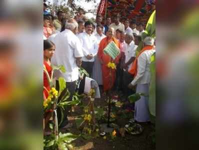 ಕೆರೆಗೆ ನೀರು ತುಂಬಿಸಲು ಒಗ್ಗಟ್ಟಿರಲಿ