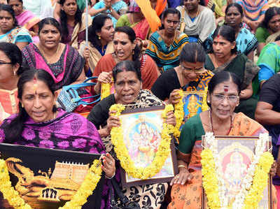 केरल: सबरीमाला मंदिर में एंट्री के बाद बिंदु ने बताई दर्शन की पूरी कहानी