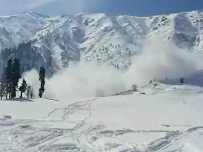 Jammu avalanche : हिमकडा कोसळला; एका जवानाचा मृत्यू