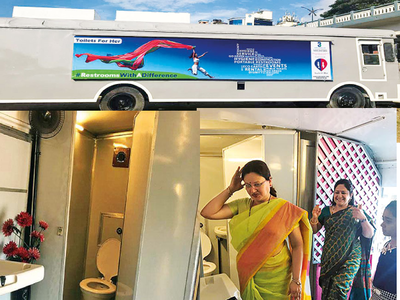 Women Restrooms in Buses: అద్భుతం.. ఆ పాత బస్సులను మహిళా టాయిలెట్లుగా మార్చేశారు!