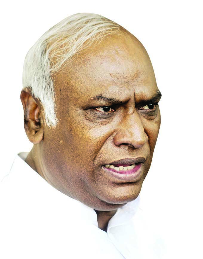 kharge2