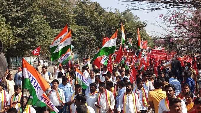 ಪುರಭವನದಿಂದ ಫ್ರೀಡಂ ಪಾರ್ಕ್‌ವರೆಗೆ ಪ್ರತಿಭಟನಾ ಮೆರವಣಿಗೆ