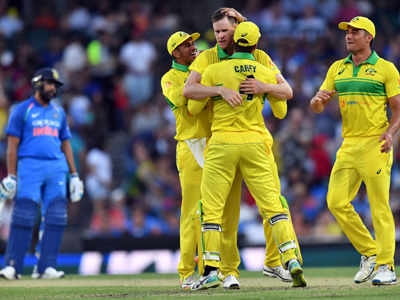 india vs australia भारताला नमवत ऑस्ट्रेलियाची १-० अशी आघाडी