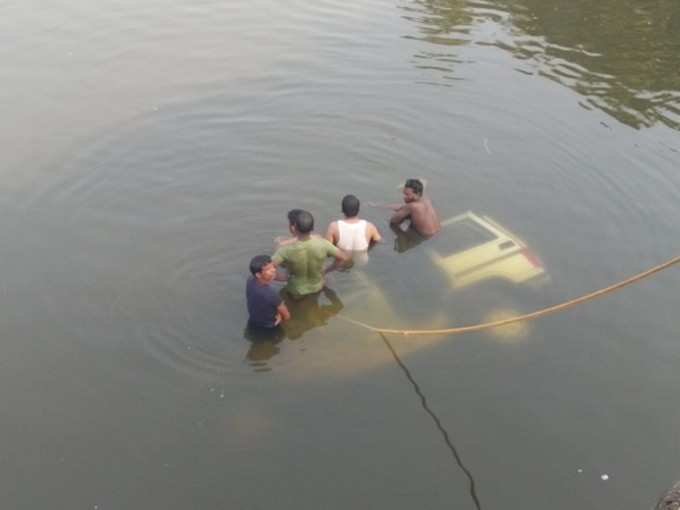 ಶಾಂಭವಿ ನದಿಗೆ ಉರುಳಿ ಬಿದ್ದ ಬೊಲೆರೋ ವಾಹನ