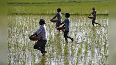 கை ஏந்தும் மத்திய அரசு: விவசாயிகளுக்கு உர மானியம் வழங்க நிதி இல்லையாம்!