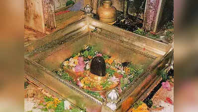 दक्षिण भारत के भक्त ने काशी विश्वनाथ मंदिर में भेंट किया 6 किलो सोने से निर्मित विशेष कलश