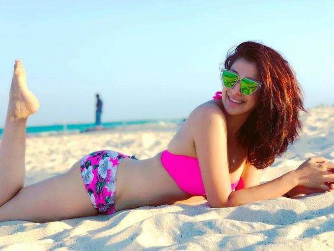 Raai Laxmi 5