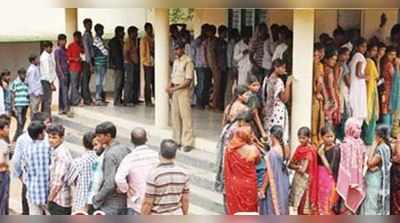 Telangana Panchayat Polling: ప్రారంభమైన తొలి విడత పంచాయతీ పోలింగ్.. మధ్యాహ్నానికే ఫలితాలు!