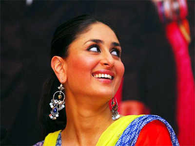 Kareena Kapoor: करिनाला लोकसभेची उमेदवारी द्या; काँग्रेस नेत्यांची मागणी