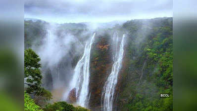 फटॉग्रफी और अडवेंचर के लिहाज से बेस्ट हैं ये Waterfalls