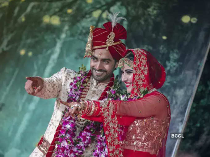 शादी में रोहित और शीना काफी खुश नजर आ रहे थे