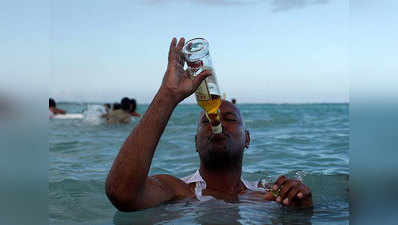 Goa Beach पर शराब पी तो भरना पड़ेगा जुर्माना या जाना पड़ सकता है जेल