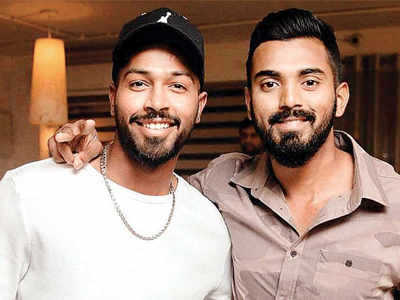 Hardik Pandya:  न्यूझीलंडविरुद्ध खेळण्यासाठी पंड्या रवाना