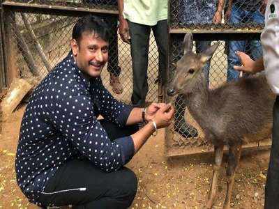 ವೈರಲ್ ಆಯ್ತು ಸಿದ್ದಗಂಗಾ ಮಠದ ದಾಸೋಹಕ್ಕೆ ದಾಸ ದರ್ಶನ್ ದಾನ