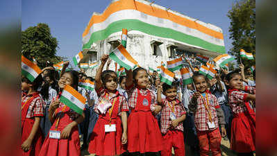 Patriotic Songs: ദേശഭക്തി തുളുമ്പുന്ന ഗാനങ്ങൾ കേൾക്കാം