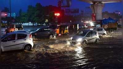 Hyderabad Rain: భాగ్యనగరంలో వర్షం బీభత్సం..