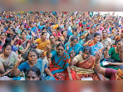 போராட்டத்தில் ஈடுபட்டுள்ள ஆசிரியர்கள் நாளைக்குள் பணிக்கு திரும்ப வேண்டும்: பள்ளிக் கல்வி இயக்குநர் எச்சரிக்கை!