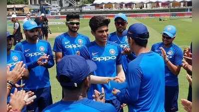 Shubman Gill: ಮಹಿ ಹಸ್ತದಿಂದ ಚೊಚ್ಚಲ ಕ್ಯಾಪ್ ಪಡೆದ ಗಿಲ್