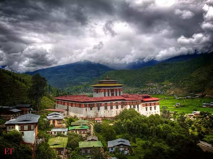 थिम्‍पू के ऐतिहासिक बौद्ध मठ अतीत की झलक पेश करते हैं