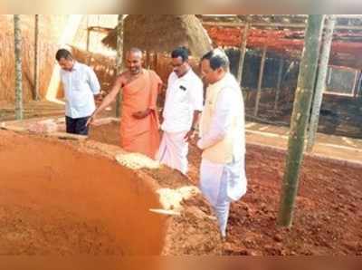 ಕೊಂಡೆವೂರು ಯಾಗ ಭೂಮಿಗೆ ಕೇಂದ್ರ ಸಚಿವ ಭೇಟಿ