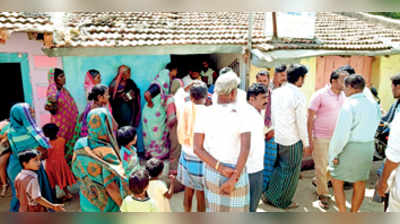 ಅಂಗನವಾಡಿ ಕೇಂದ್ರಕ್ಕೆ ಬೀಗ ಜಡಿದು ಪ್ರತಿಭಟನೆ