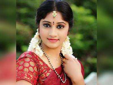 TV Actress Jhansi: వర్ధమాన టీవీ నటి ఝాన్సీ ఆత్మహత్య