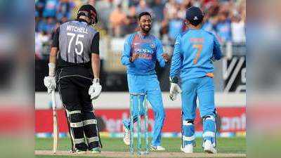 India vs New Zealand: डेरेल मिशेल ऐसे हुए आउट, हो गया ड्रामा