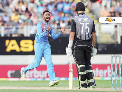 INDvsNZ 2nd T20: প্রযুক্তির তোয়াক্কা না করে মিশেলকে LBW দিলেন থার্ড আম্পায়ার!