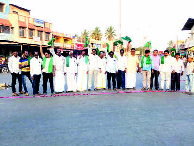 ಶಿರಾಳಕೊಪ್ಪದಲ್ಲಿ ರೈತ ಸಂಘ ಸಂಭ್ರಮಾಚರಣೆ