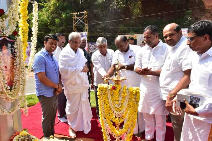 ಚತುಷ್ಪದ ರಸ್ತೆಯ ಪ್ರಥಮ ಹಂತದ ಉದ್ಘಾಟನೆ