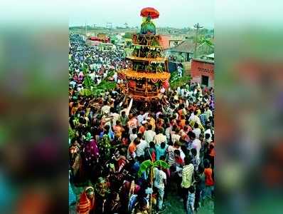 ವಿಜೃಂಭಣೆಯ ಚಂದ್ರವ್ವತಾಯಿ ರಥೋತ್ಸವ