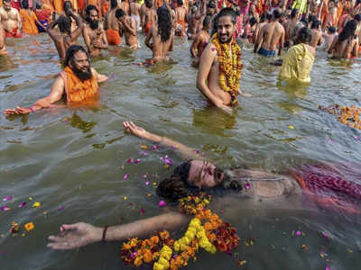 श्वास घेऊ द्या गंगेला...