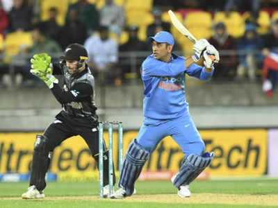 MS Dhoni: களமிறங்கும் முன்பே மெகா சாதனை படைச்ச நம்ம ‘தல’ தோனி.....!