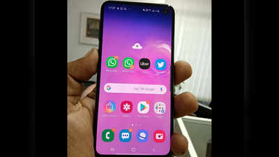 Samsung Galaxy S10E Review: साइज में कम, लेकिन फ्लैगशिप का दम