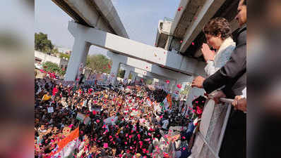 कांग्रेस का रोड शो: राहुल गांधी बोले- यूपी में फ्रंटफुट पर खेलेंगे, बैकफुट पर नहीं