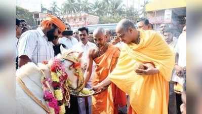 ಕೊಂಡೆವೂರು ಯಾಗಭೂಮಿಗೆ ಶ್ವೇತ ಅಶ್ವ ಆಗಮನ