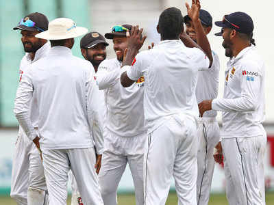 डरबन टेस्ट: श्री लंका ने साउथ अफ्रीका को 235 रन पर समेटा