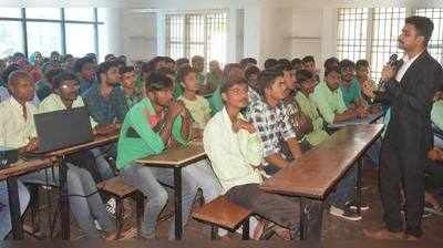 ಸನ್ನಡತೆ, ಸನ್ಮಾರ್ಗದಲ್ಲಿ  ನಡೆದರೆ ಭವಿಷ್ಯ ಉಜ್ವಲ