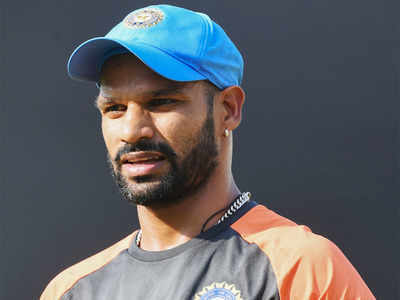 Shikhar Dhawan: क्रिकेट सोडून नोकरी करू लागला होता शिखर धवन