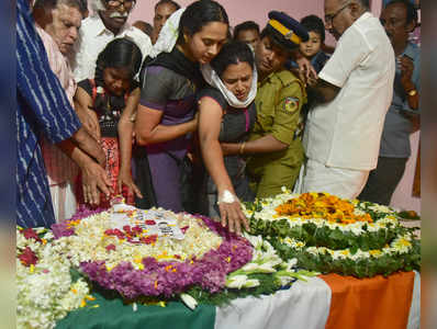 മലയാളി ജവാന്‍റെ മക്കളുടെ വിദ്യാഭ്യാസം ഏറ്റെടുക്കും: ഹൈക്കോടതി അഭിഭാഷകന്‍