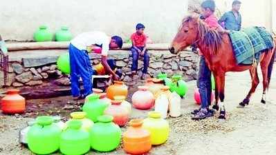 ನೀರಿಗಾಗಿ ಬೆಳಗ್ಗೆ 4ಕ್ಕೇ ಕ್ಯೂ!