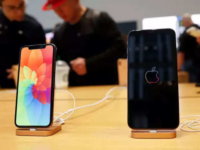 iPhone XS Max (64GB और 256GB वेरियंट)