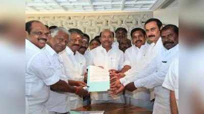 PMK: அமைச்சர்கள் மீது ஊழல்கள் புகார் அளித்த கையோடு கூட்டணியில் கையொப்பமிட்ட பாமக