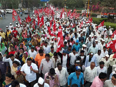 Farmers long march:शेतकऱ्यांचा लाँग मार्च मुंबईकडे रवाना