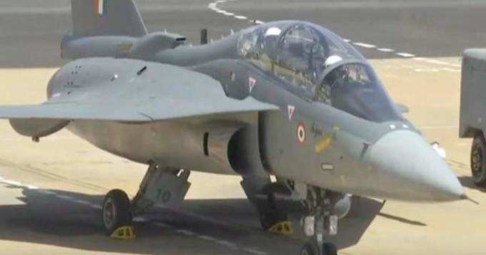 fighter-jet-tejas--maharash