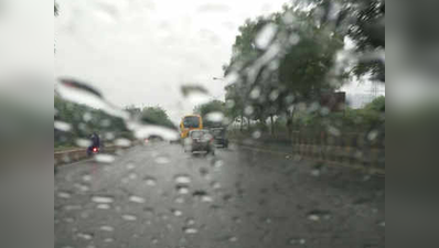 दिल्ली-एनसीआर में मौसम ने बदली करवट, झमाझम बारिश