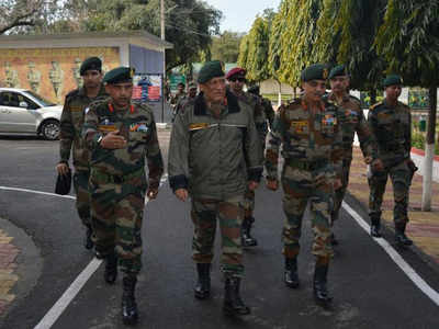सेना प्रमुख ने जम्मू में किया अग्रिम ठिकानों का दौरा, भारतीय सेना की क्षमता पर पूरा भरोसा जताया